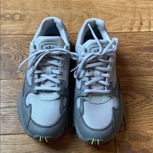 Adidas falcon triple grey size 7